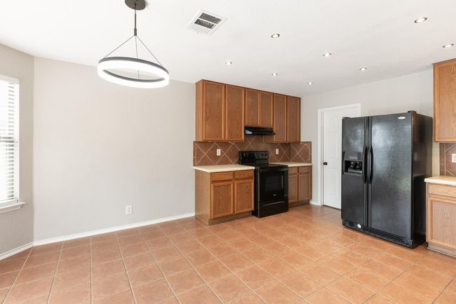 601 Abundance Ln, House other with 3 bedrooms, 3 bathrooms and 2 parking in Kyle TX | Image 10