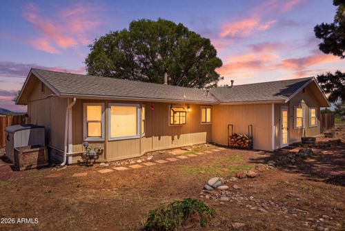 5565 E Campbell Ave, Flagstaff, AZ, 86004-1028 | Card Image