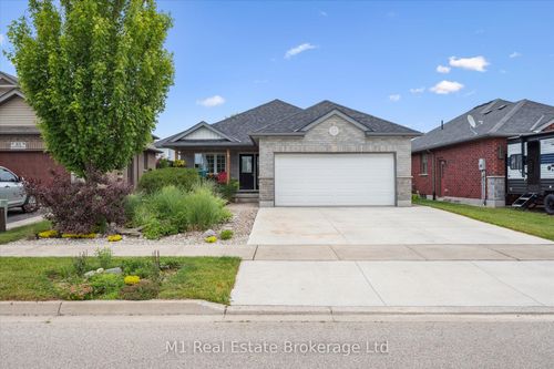 79 Spencer Dr, Elora, ON, N0B1S0 | Card Image