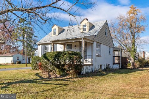 210 Mchenry Ave, PIKESVILLE, MD, 21208-4837 | Card Image