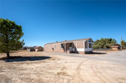 520 W Basin Avenue, Pahrump, NV, 89060 | Card Image