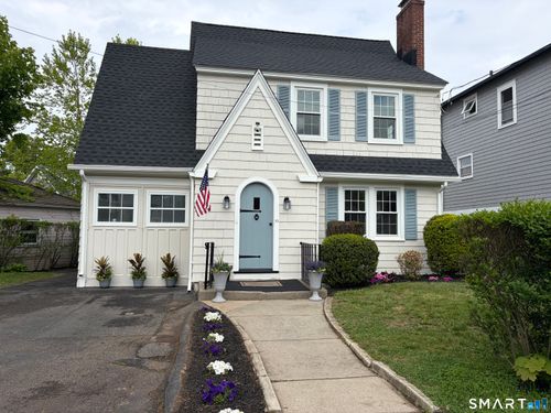 10 Elliott St, Norwalk, CT, 06855-2608 | Card Image