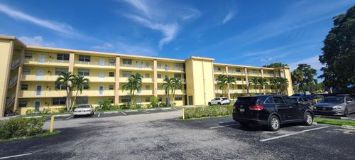 apt-546-9949 Sandalfoot Blvd, Boca Raton, FL, 33428-6521 | Card Image