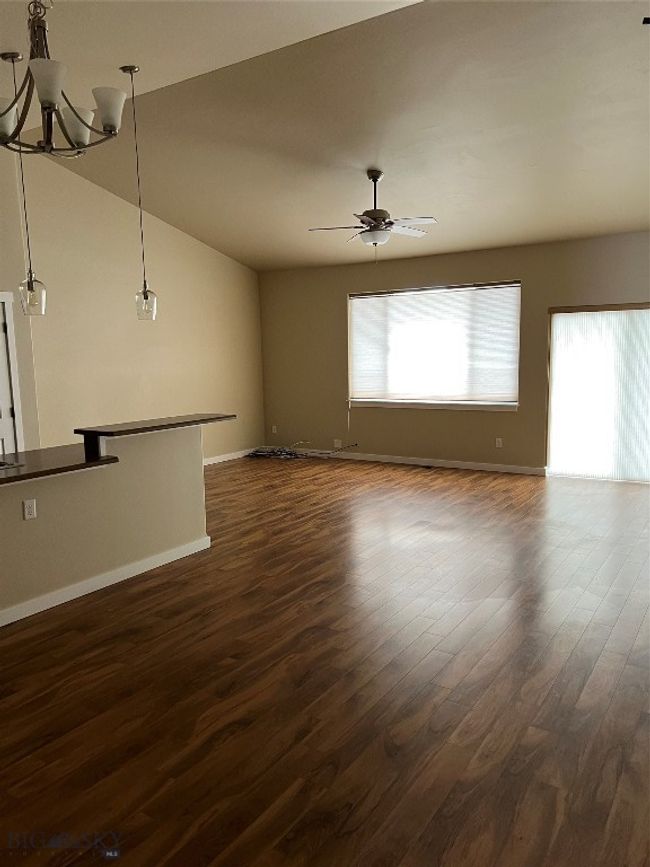 livingroom | Image 20