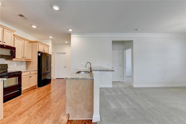 3411 Lindenridge Dr, Condo with 3 bedrooms, 3 bathrooms and null parking in Buford GA | Image 18