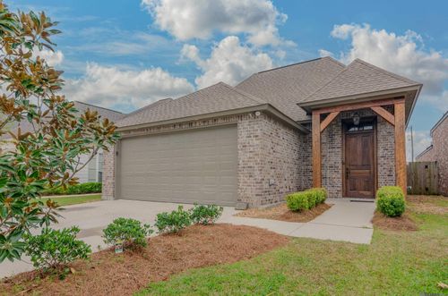 41025 Galvez Trails Blvd, Prairieville, LA, 70769-5885 | Card Image