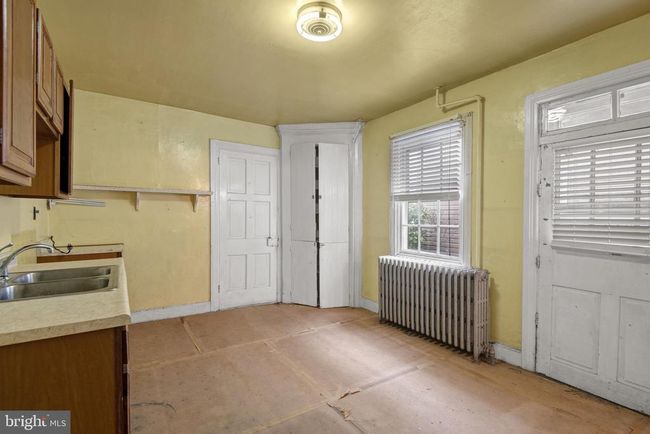240 W Market St, Townhouse with 3 bedrooms, 1 bathrooms and null parking in MARIETTA PA | Image 11