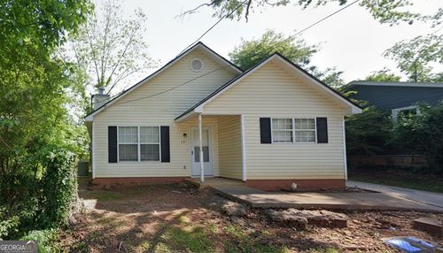 15 Davis St, Newnan, GA, 30263-2507 | Card Image