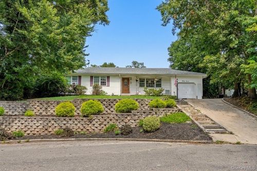 37 Black Locust Avenue, Brookhaven, NY, 11733 | Card Image