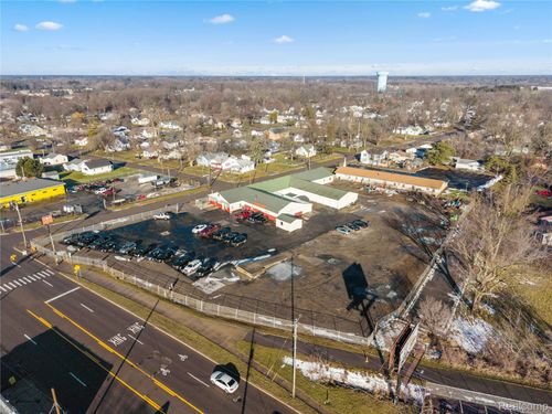 3830 Corunna Rd, Flint, MI, 48532-5000 | Card Image