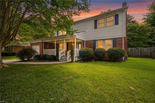 724 Yorkshire Dr, Virginia Beach, VA, 23452-5820 | Card Image