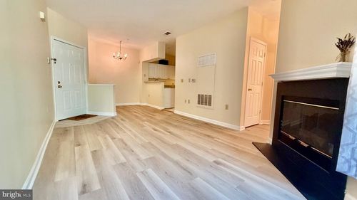 202-2203 Westcourt Ln, HERNDON, VA, 20170-5823 | Card Image