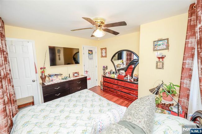 136 Martin Ave, House other with 3 bedrooms, 2 bathrooms and null parking in Clifton NJ | Image 15