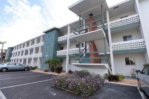a27-5939 17th St W, BRADENTON, FL, 34207-3947 | Card Image