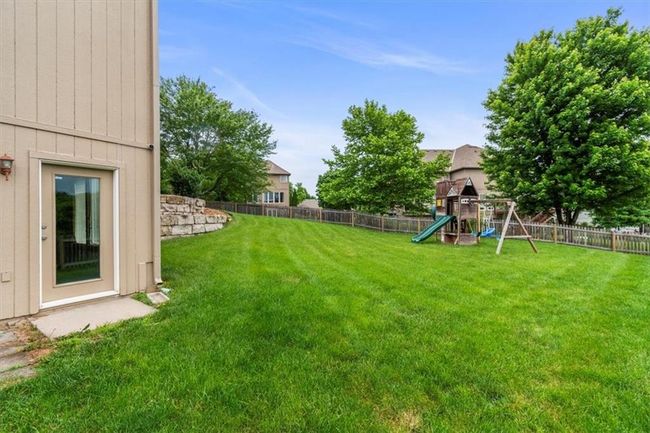 2704 Sw Gray Ln, House other with 5 bedrooms, 5 bathrooms and null parking in Lee's Summit MO | Image 35