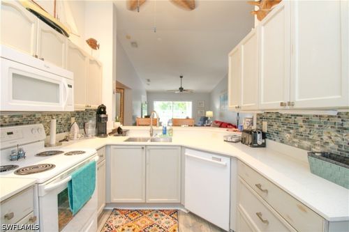 93-28280 Pine Haven Way, BONITA SPRINGS, FL, 34135-2855 | Card Image
