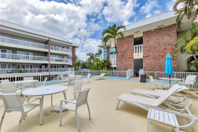 APT-201A - 2426 Se 17 Th St, Condo with 1 bedrooms, 1 bathrooms and null parking in Fort Lauderdale FL | Image 25