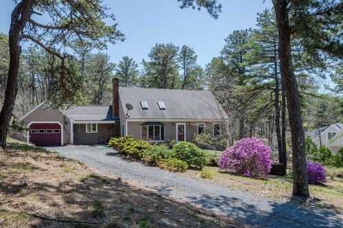 110 Wellfleet Woods Ln, Wellfleet, MA, 02667-7604 | Card Image