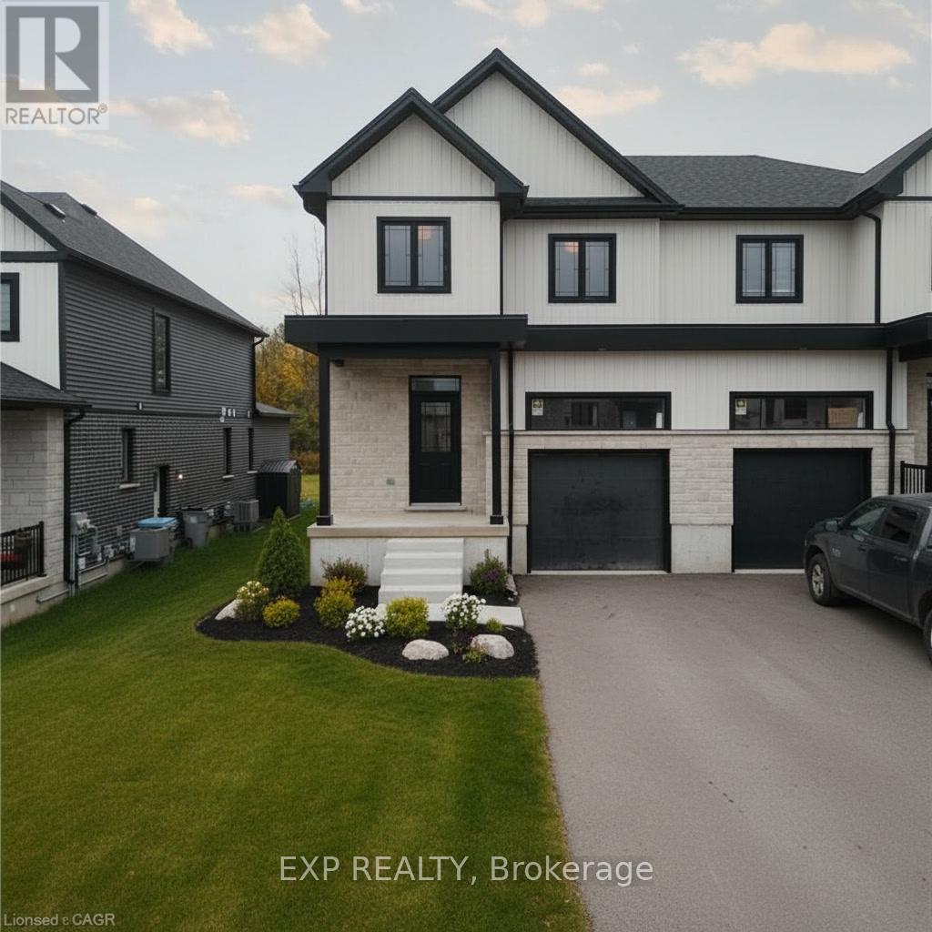 Residential in Perth East (Milverton) 2