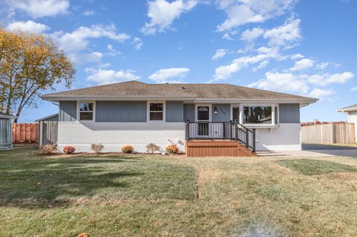 1333 Steven Smith Dr, Joliet, IL, 60431-2766 | Card Image