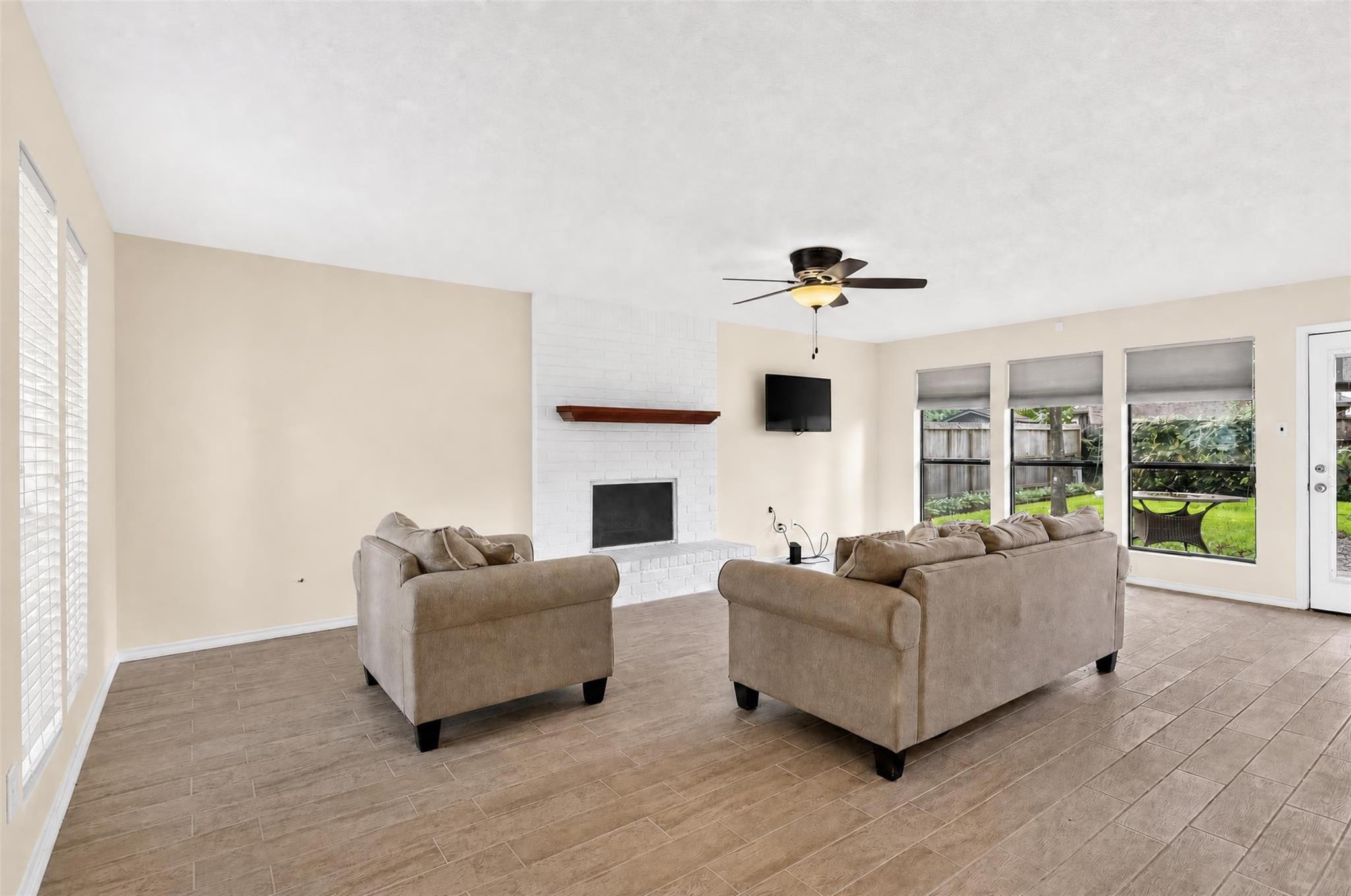Residential Lease in Spring 3