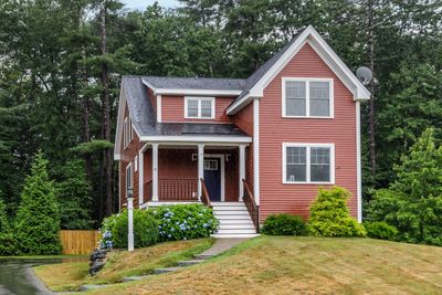 9 Winslow Drive, House other with 4 bedrooms, 1 bathrooms and null parking in Exeter NH | Image 2