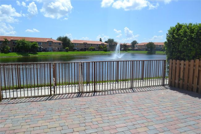 0 - 15278 Sw 30th Ter, Townhouse with 3 bedrooms, 2 bathrooms and null parking in Miami FL | Image 28