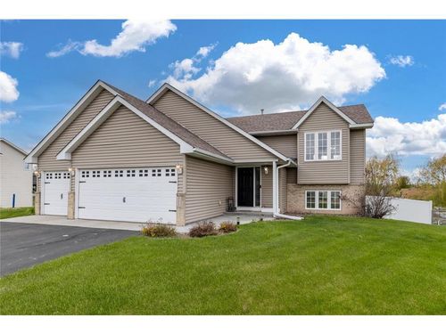 335 Martell St, Somerset, WI, 54025-7582 | Card Image