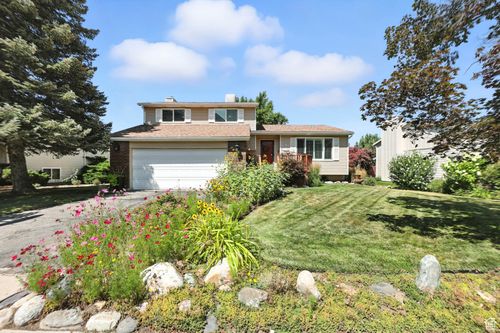 7078 S Sagebrush Way, Cottonwood Heights, UT, 84121-4367 | Card Image