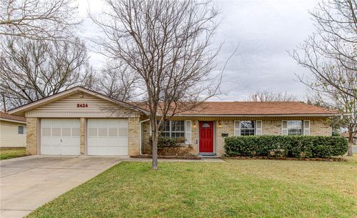 8424 Jamestown Dr, Austin, TX, 78758-7926 | Card Image