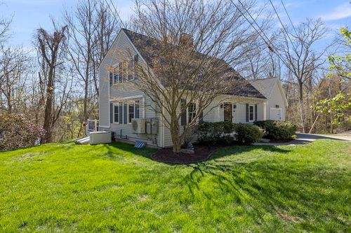 4 Avalon Pl, West Brookfield, MA, 01585-2743 | Card Image