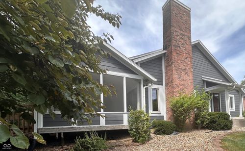 8138 Foxchase Cir, Indianapolis, IN, 46256-4807 | Card Image