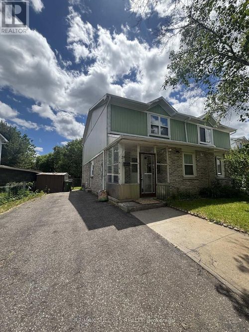 29 Horseley Hill Dr, Scarborough, ON, M1B1W4 | Card Image