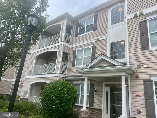435 Timberlake Dr, Ewing, NJ, 08618-1475 | Card Image