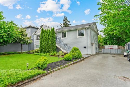 23177 Willett Ave, Richmond, BC, V6V3C6 | Card Image