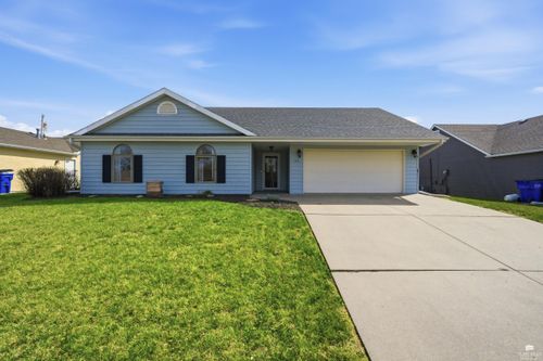 1431 Pearl Dr, Junction City, KS, 66441-4184 | Card Image