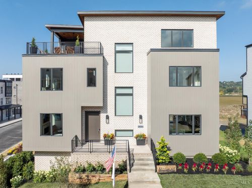 2920 Oak St, Cincinnati, OH, 45217 | Card Image