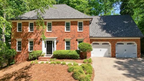 4901 Thornwood Knl Nw, Acworth, GA, 30102-6945 | Card Image