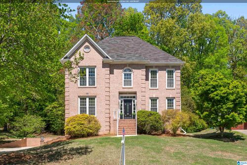 1945 Strawberry Ln, HOOVER, AL, 35244-8241 | Card Image