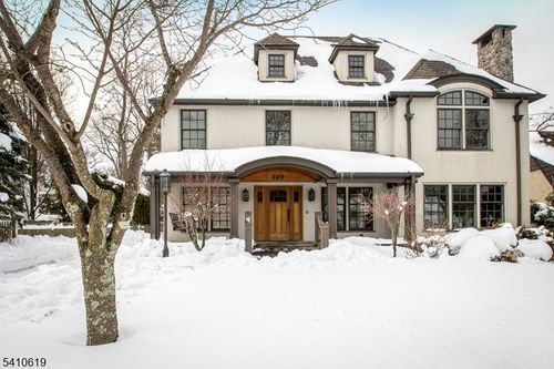 105 Larned Rd, Summit, NJ, 07901-3484 | Card Image