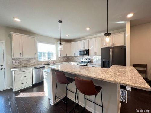 263 N Sydney Ct, Plymouth, MI, 48170-4958 | Card Image