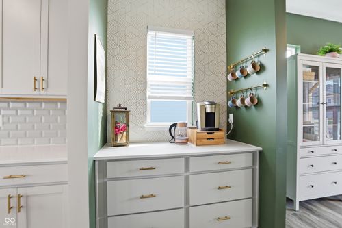 10702 Oak Bend Boulevard, Indianapolis, IN, 46239 | Card Image