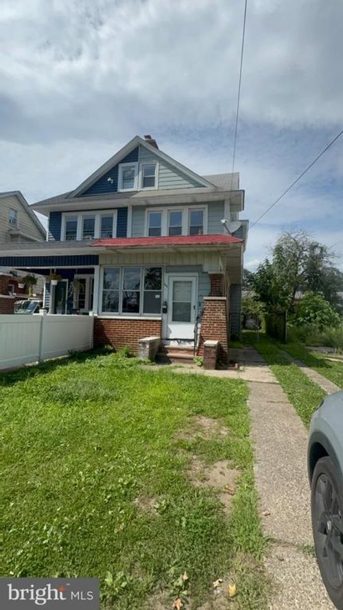 936 Greenwood Ave, Trenton, NJ, 08609-2212 | Card Image