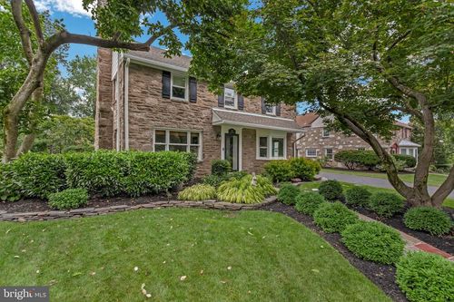 811 Stratford Ave, ELKINS PARK, PA, 19027-3502 | Card Image
