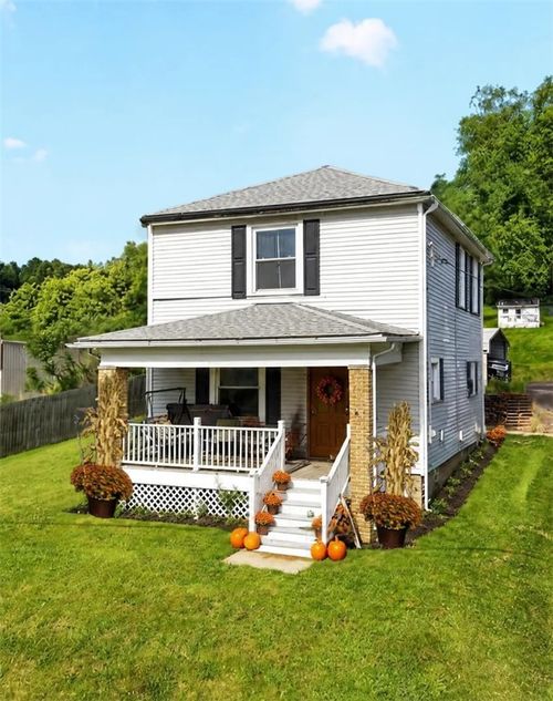 7435 Big Beaver Blvd, Wampum, PA, 16157-2525 | Card Image