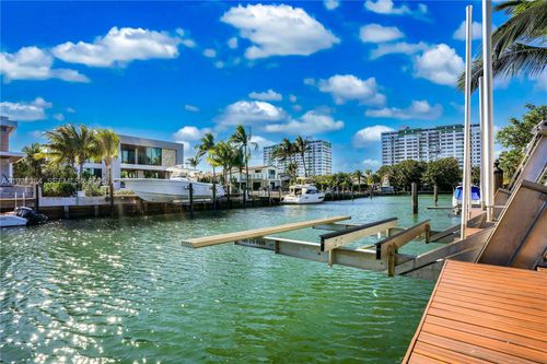 2130 Ne 122nd Rd, North Miami, FL, 33181-2941 | Card Image