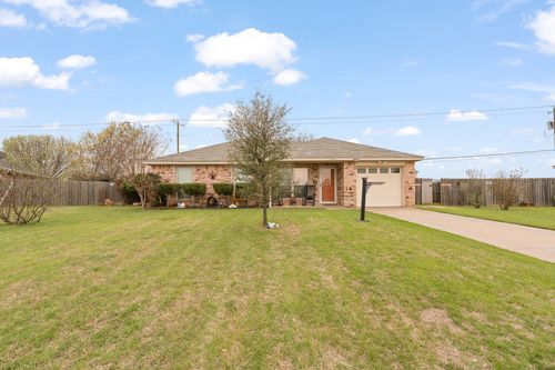 1595 Spring Branch Dr, Cleburne, TX, 76033-7926 | Card Image