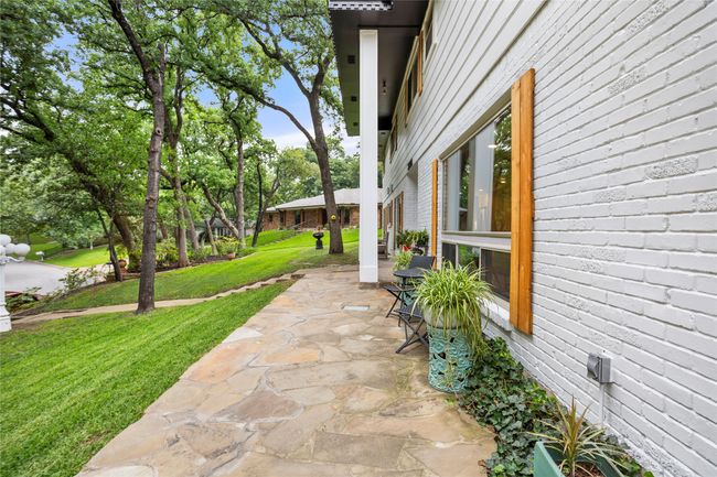 3905 Shady Creek Dr, House other with 4 bedrooms, 3 bathrooms and null parking in Euless TX | Image 21
