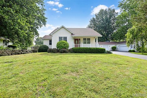 120 Oak St, Moro, IL, 62067-1071 | Card Image