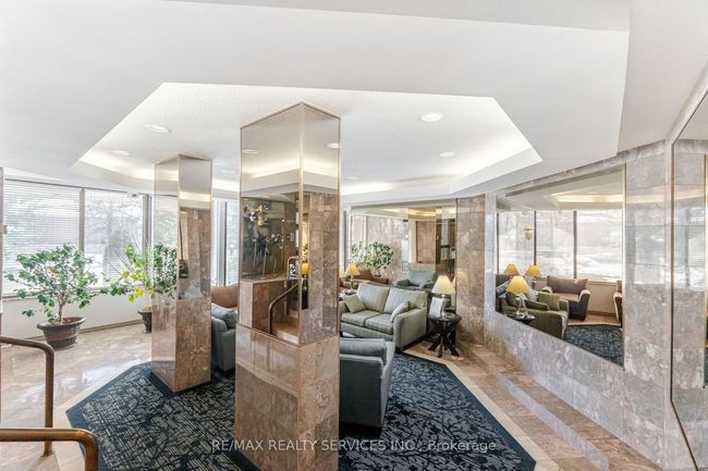 1210 - 20 Cherrytree Dr, Condo with 3 bedrooms, 2 bathrooms and null parking in Brampton ON | Image 7